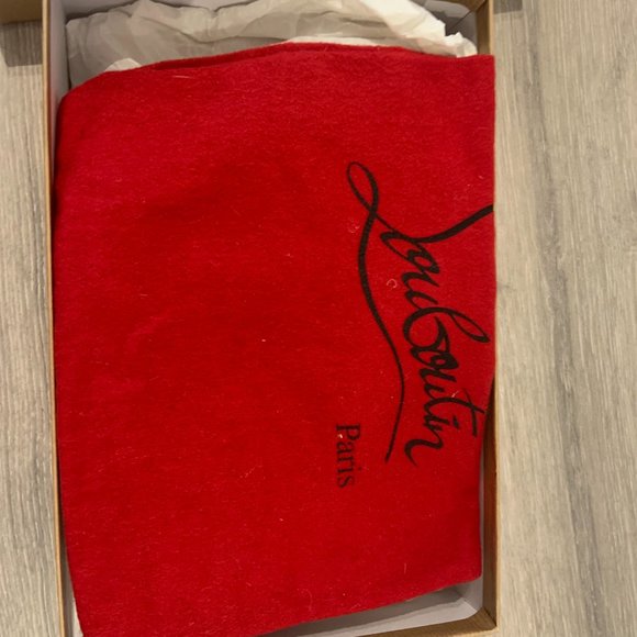 Christian Louboutin Pigalle 100 mm - Picture 3 of 13